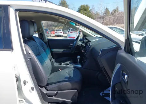 2014 Nissan Rogue Select S z USA, uszkodzony, nr VIN JN8AS5MV2EW707949